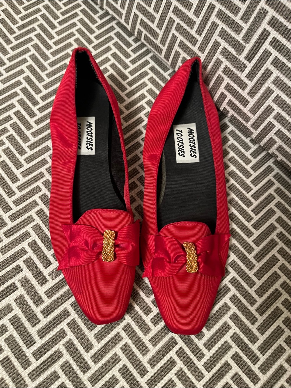 Mootsies Tootsies Red Bow-Front Satin Flats with Gold Accent